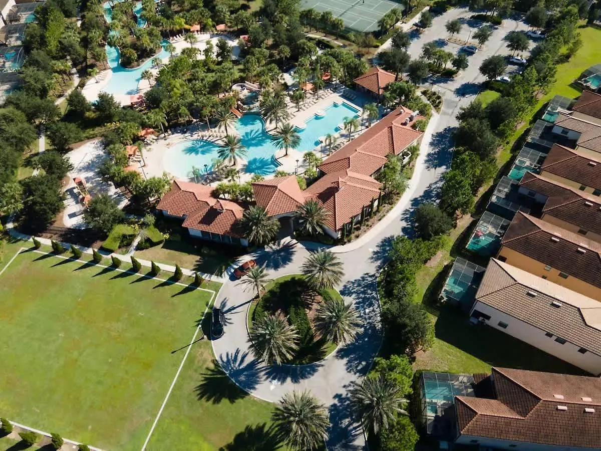 Sleeps 16 Guests Single Family 6Br Sr6047 Villa Davenport 0*,  United States