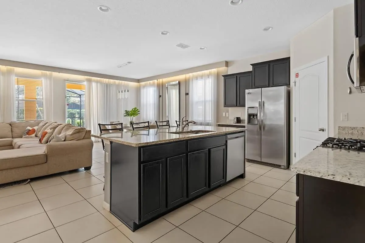 Sleeps 16 Guests Single Family 6Br Sr6047 Villa Davenport 0*,